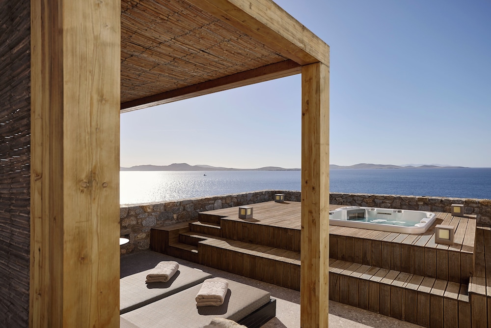 Amazon Mykonos Resort And Spa 18/46