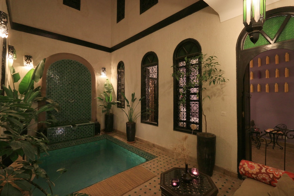 Riad Houdou 42/77