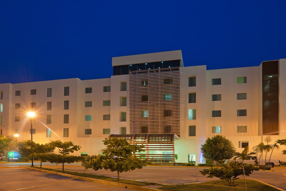 Holiday Inn Express Ciudad Del Carmen 2/50