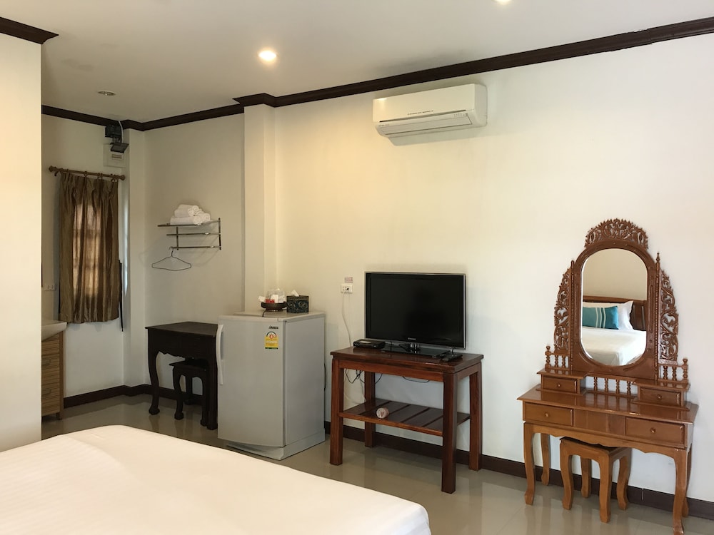 Baan Ruankaew Resort 10/18