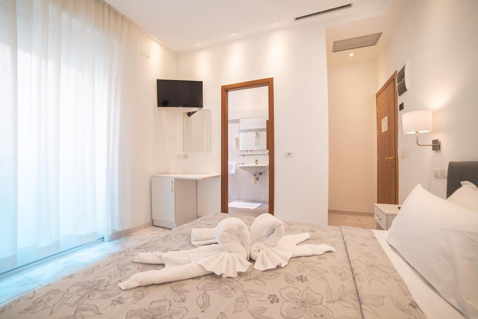 Hotel Ambasciatori 18/44
