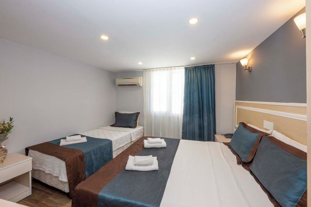 LEGEND TULIP HOTEL 29/52