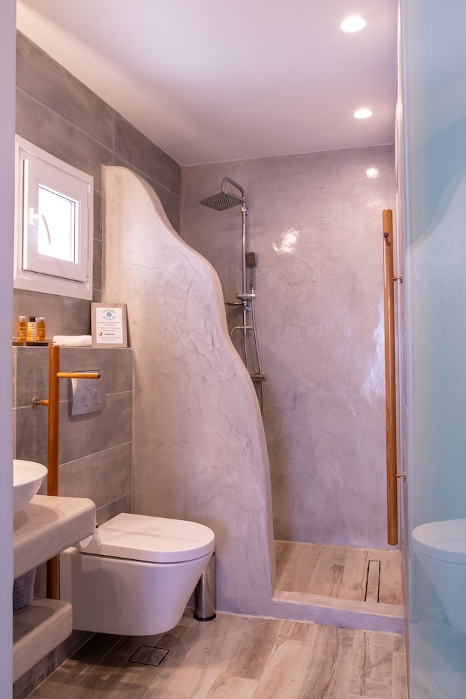 جناح بإطلالة على البحر بشرفة، Glykeria Mini Suites 2/2