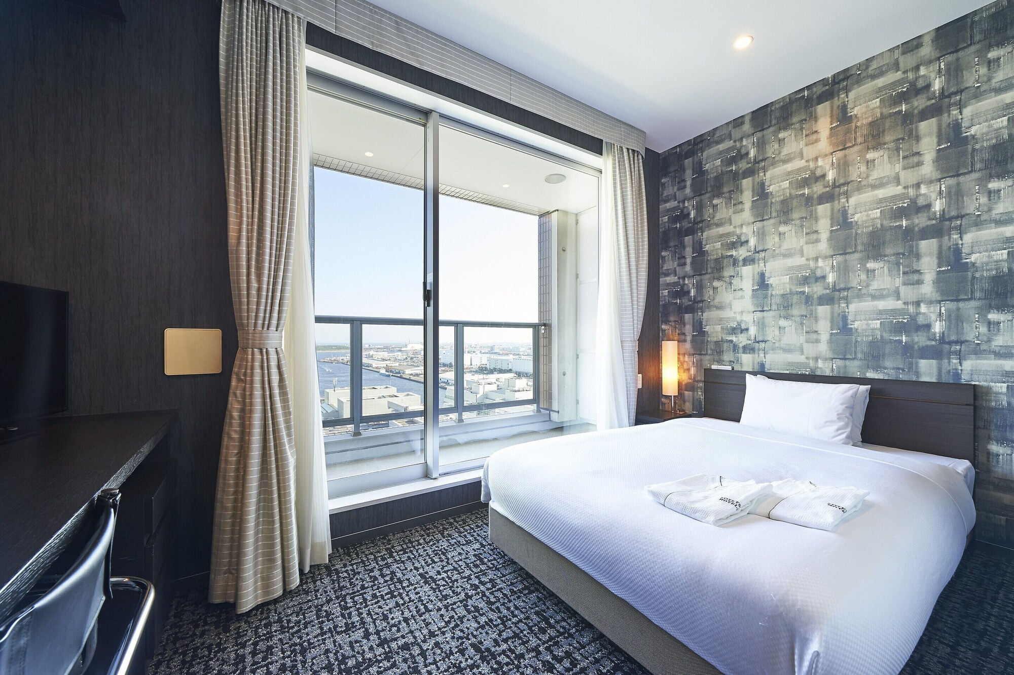 Premium, Double Bed, Bay Side