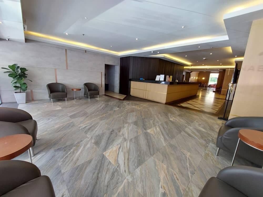 Kinabalu Daya Hotel 9/72