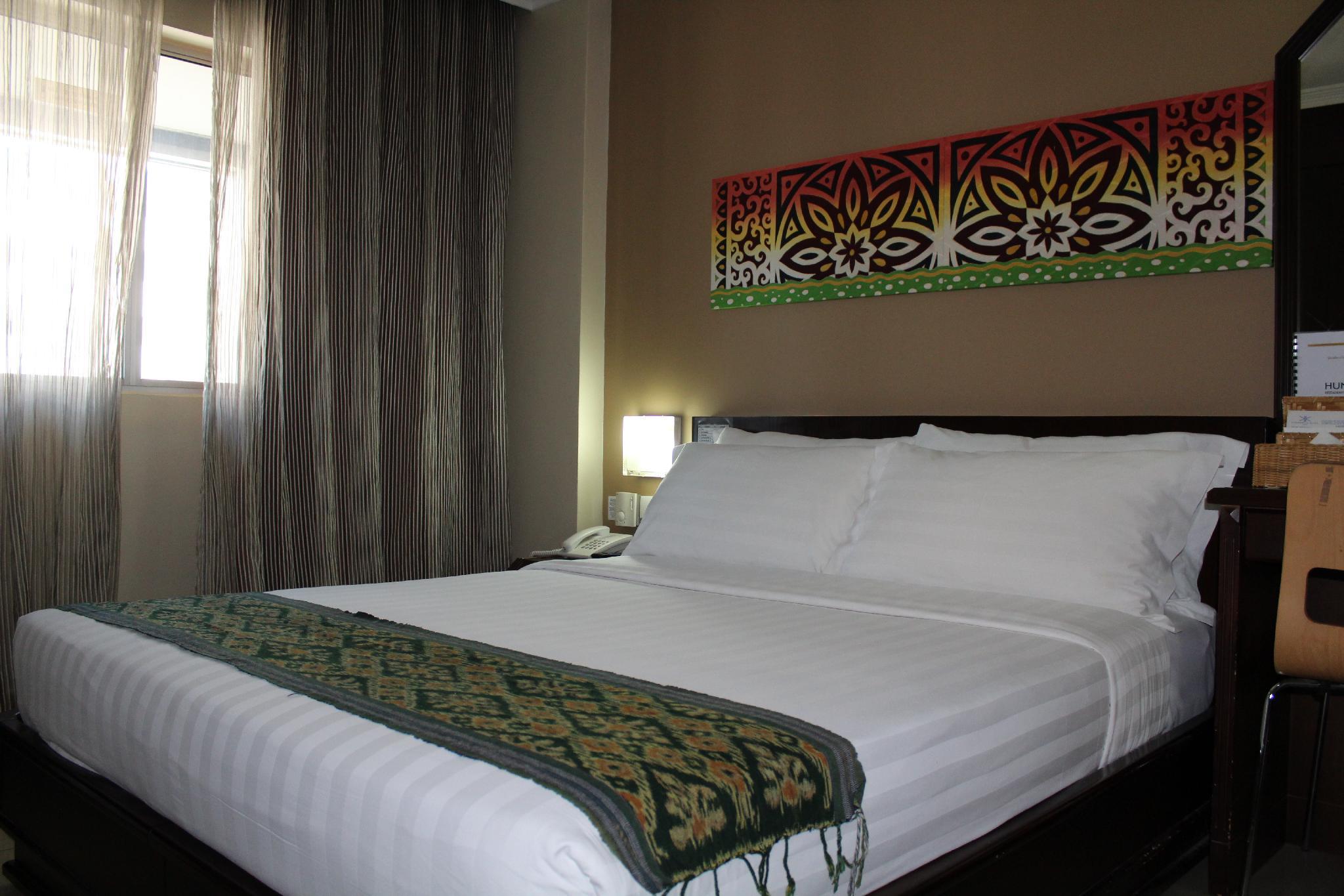Superior, City View, Kinabalu Daya Hotel 2/4