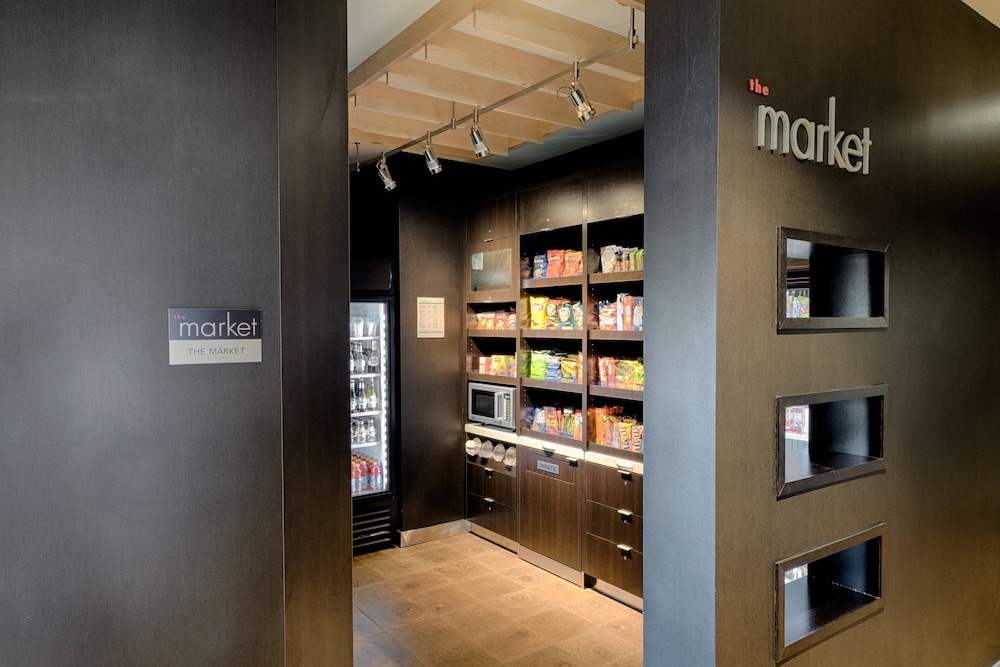 Courtyard Albany Clifton Park 46/46