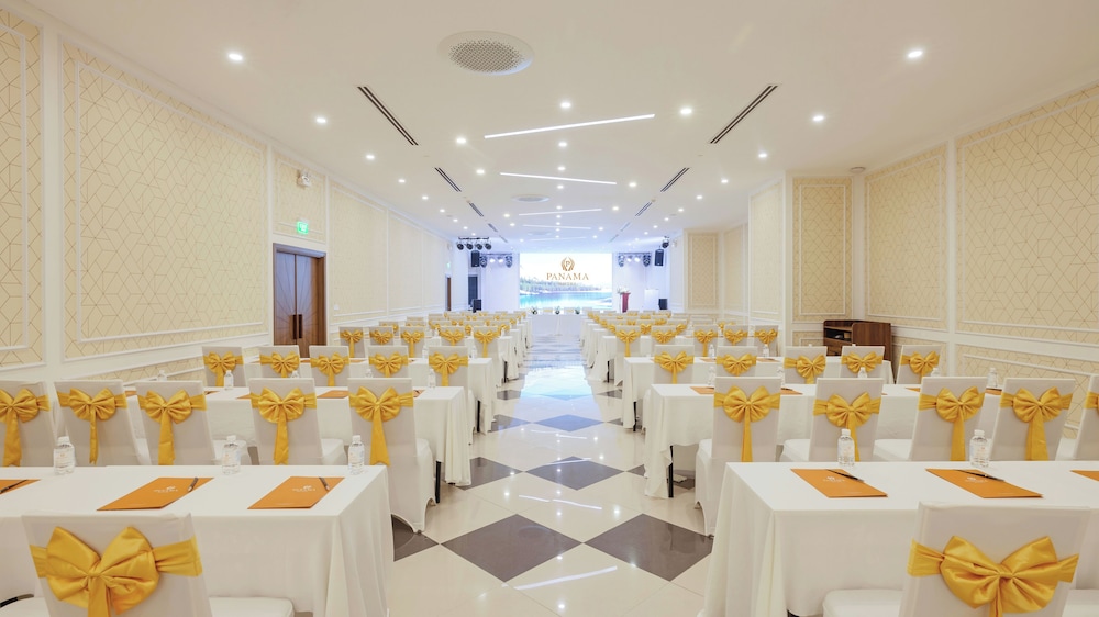 Panama Nha Trang Hotel 40/50