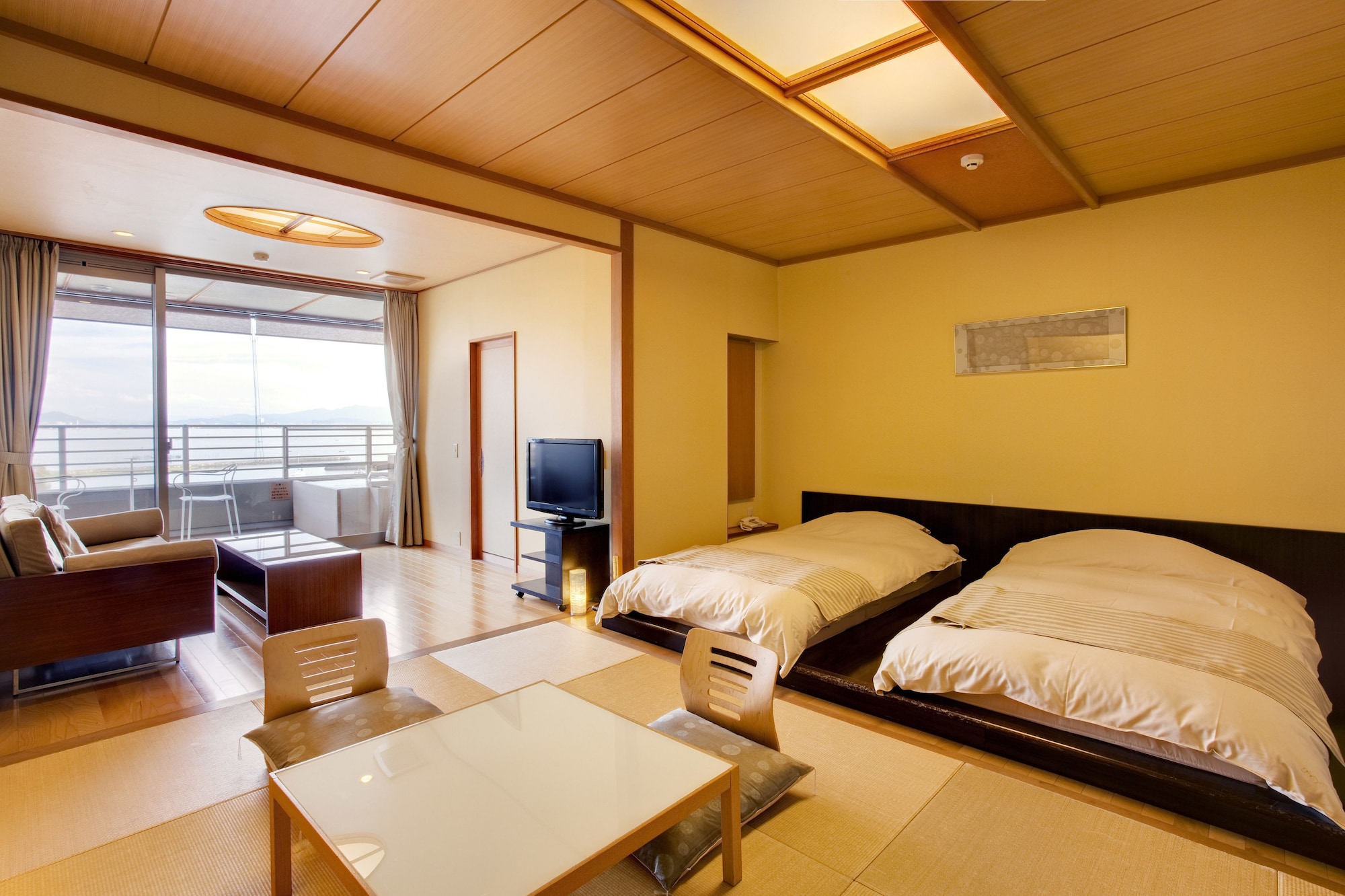 Japanese Western, Twin Beds, 3 Futon Beds, Outdoor Bath