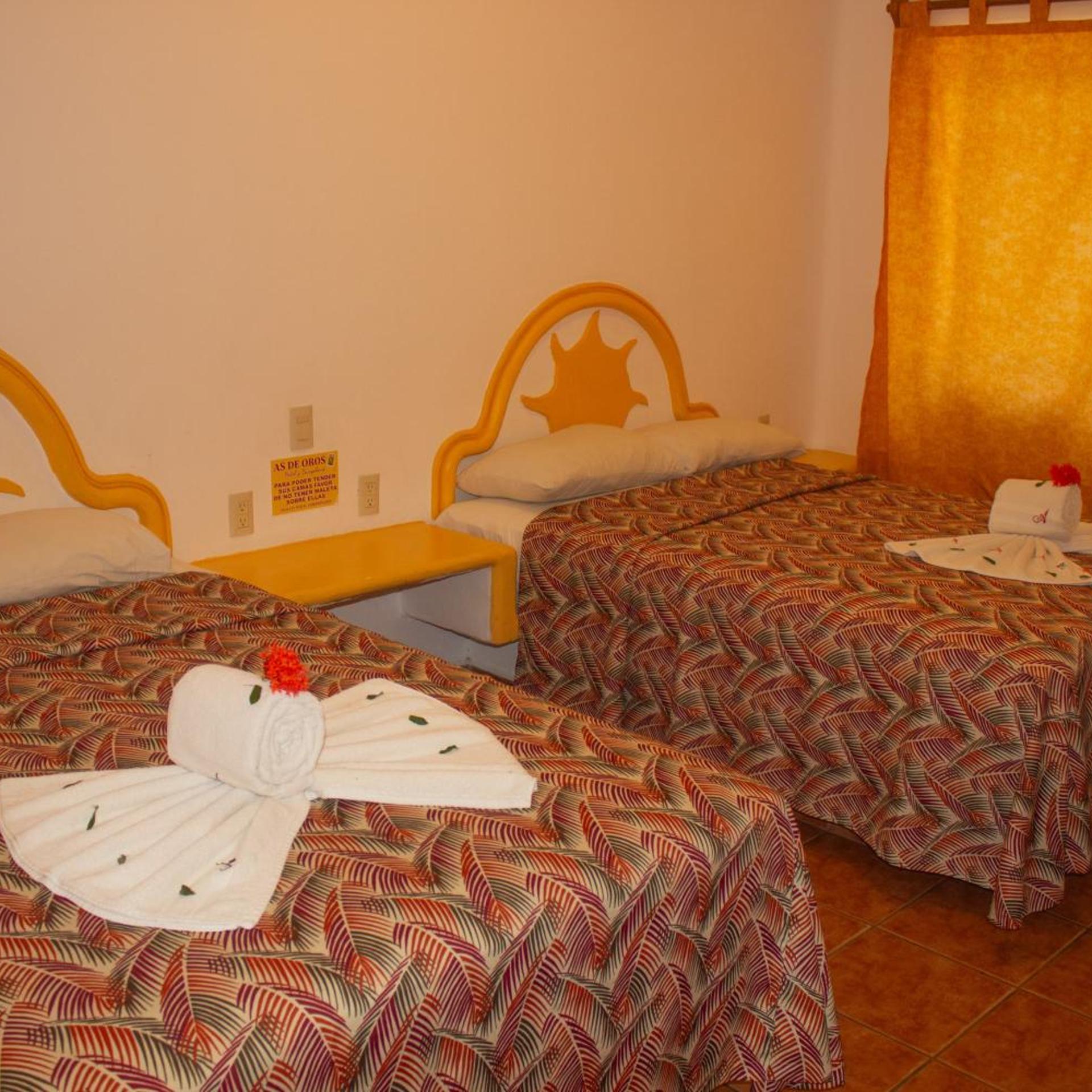 Hotel y Bungalows As de Oros 33/63