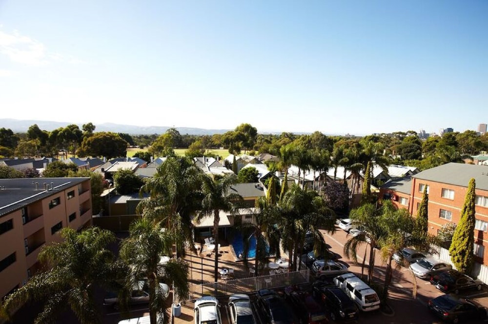 Mantra Meridien Adelaide 1/53