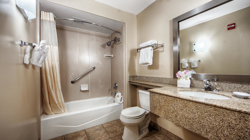 Best Western Plus Capitola By the Sea Inn Suites 21/55