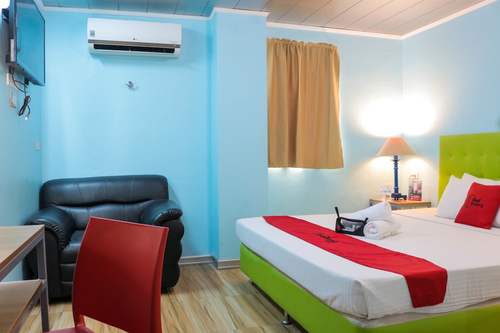 Reddoorz Plus Near Uv Mandaue Cebu 6/25