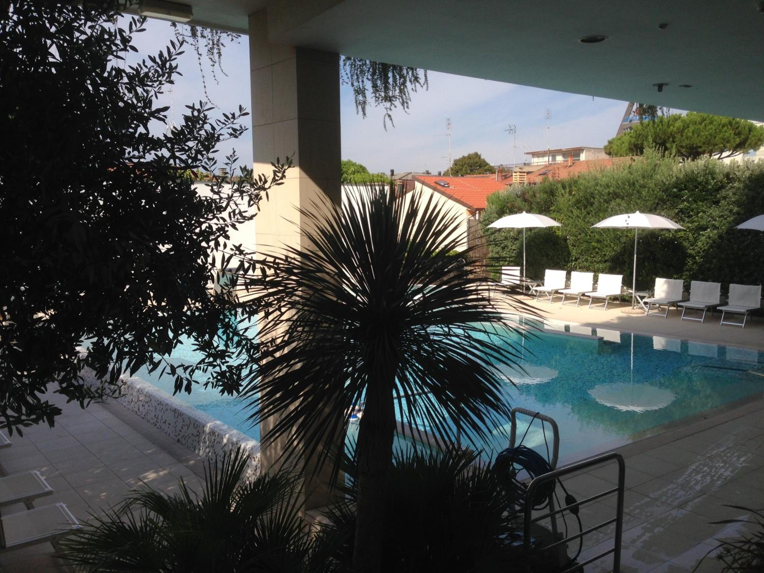Hotel Byron Rimini 45/50