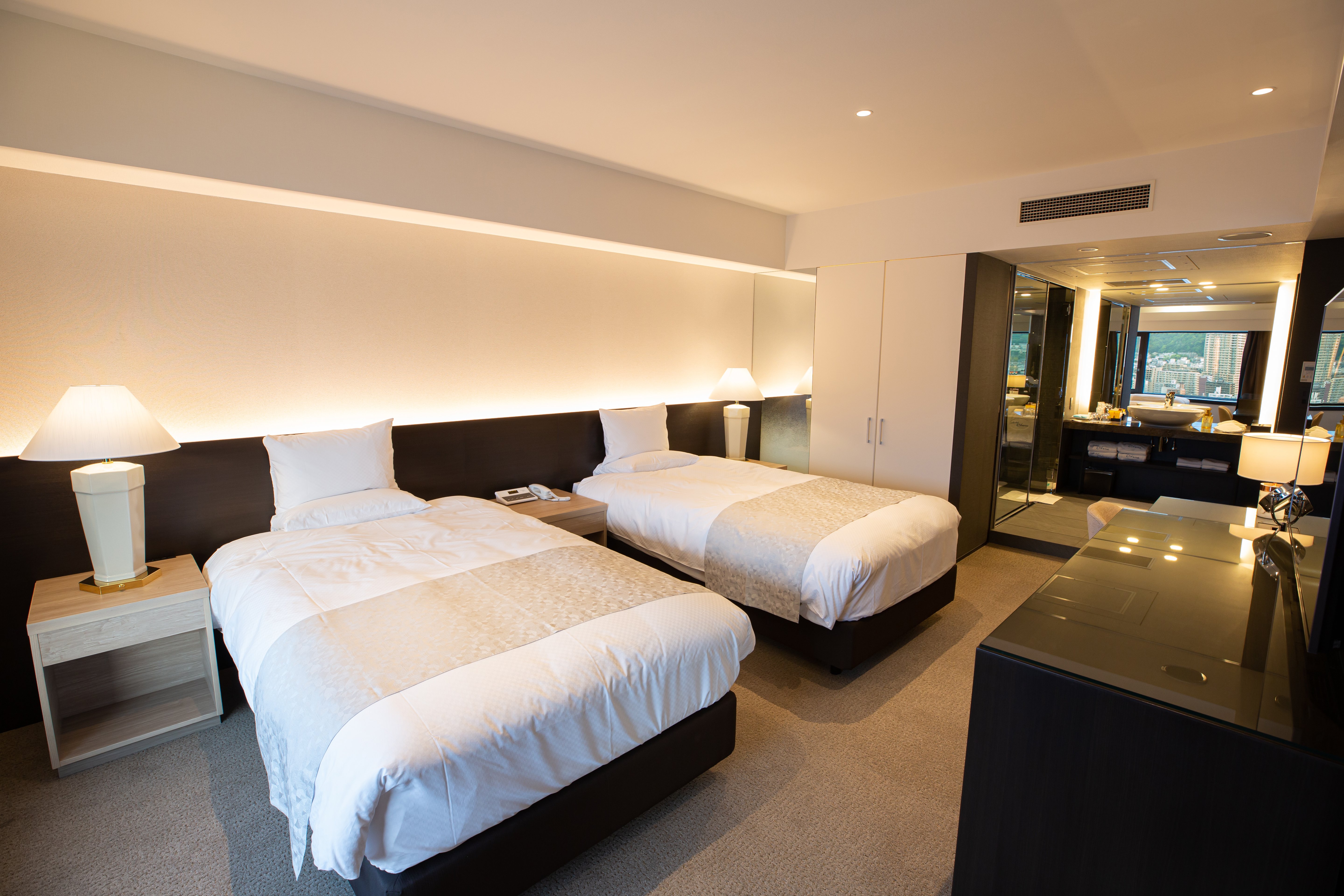 Hotel Okura Kobe 8/63