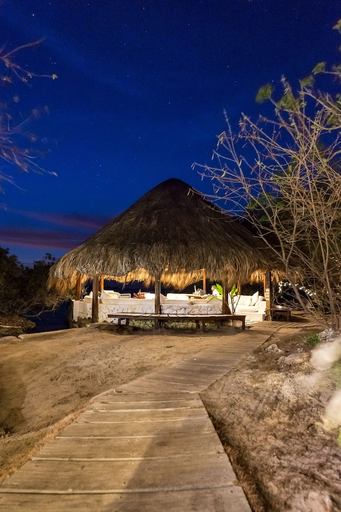 Hotel Coralina Island 36/50