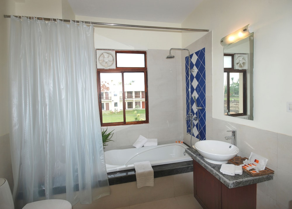 Vedic Village Spa Resort 50/50