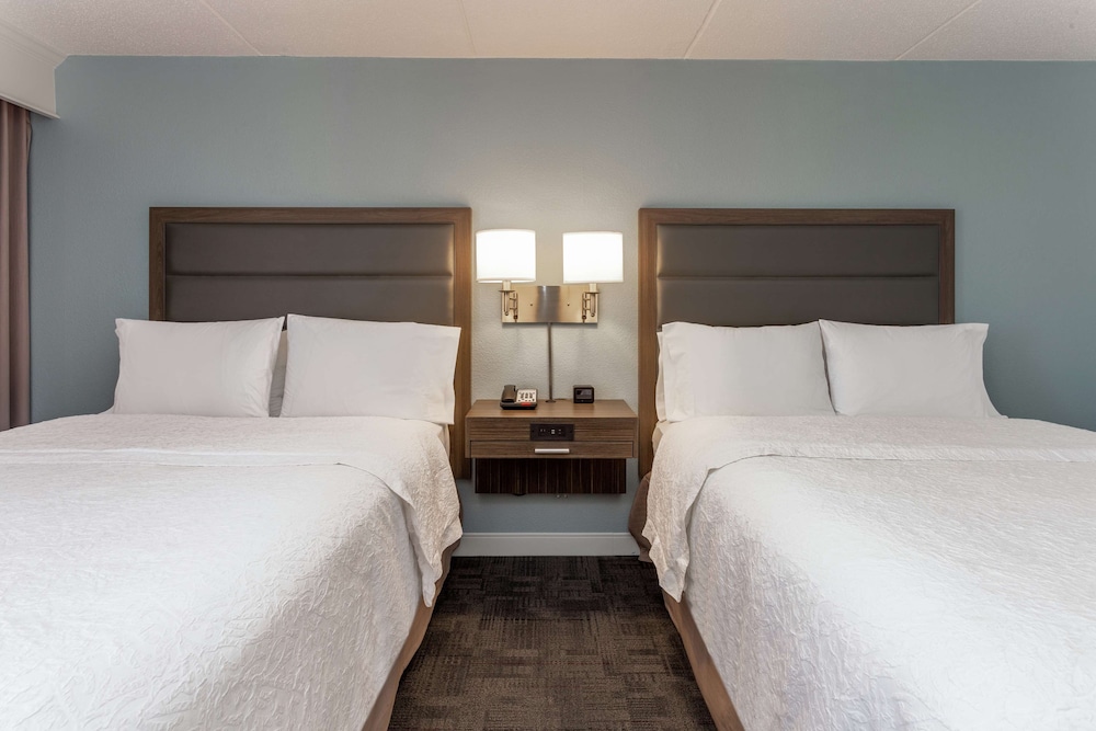 Hampton Inn Groton 19/56