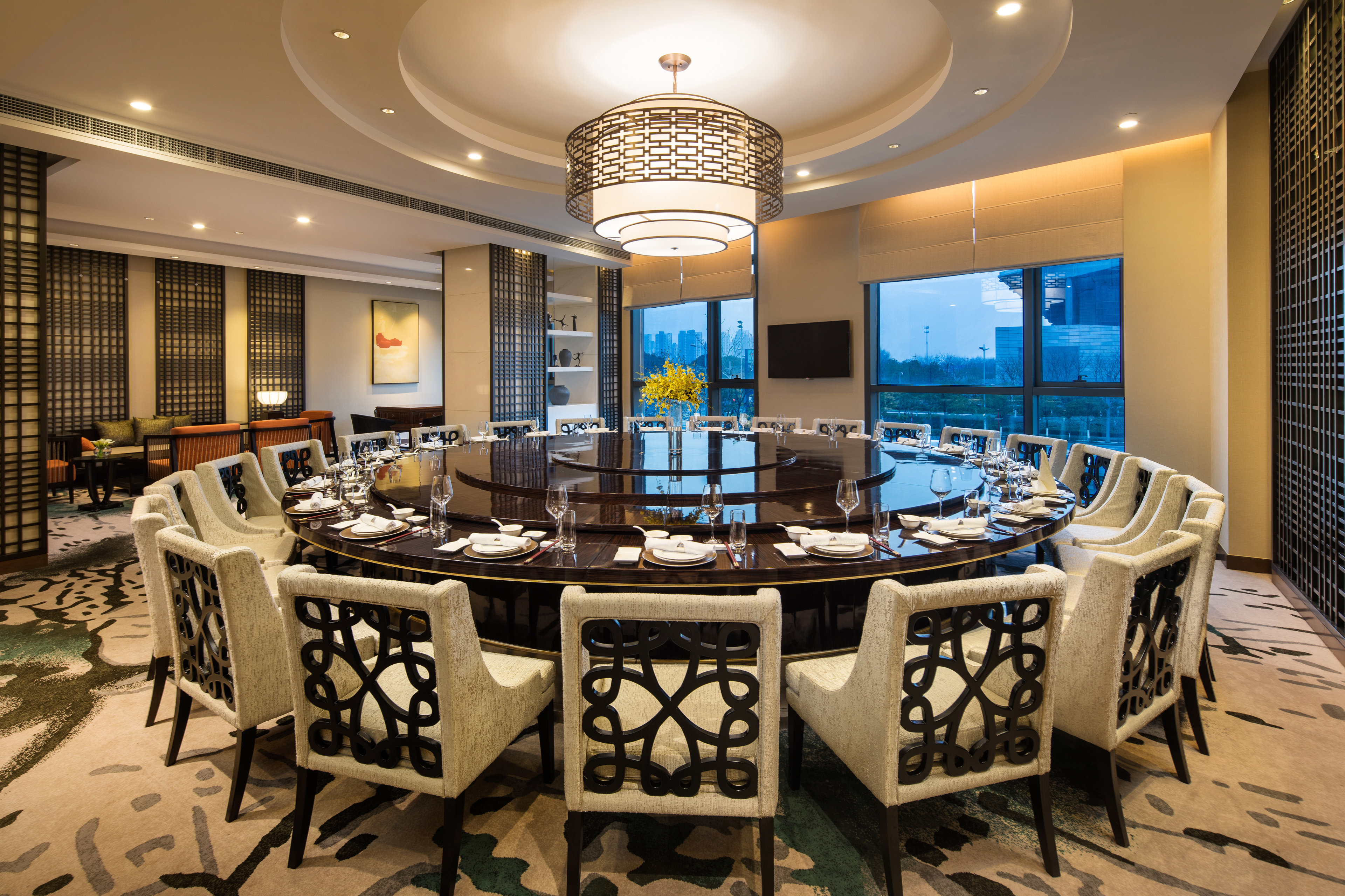 HOLIDAY INN WUXI TAIHU NEW CITY 48/69