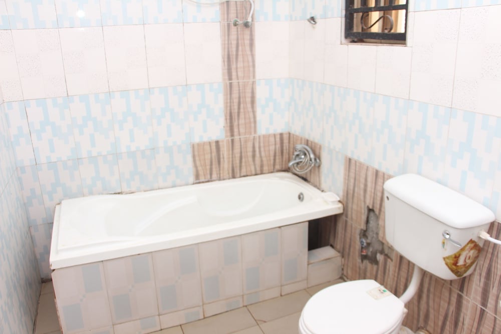 Dubys Suites Dutse 12/12