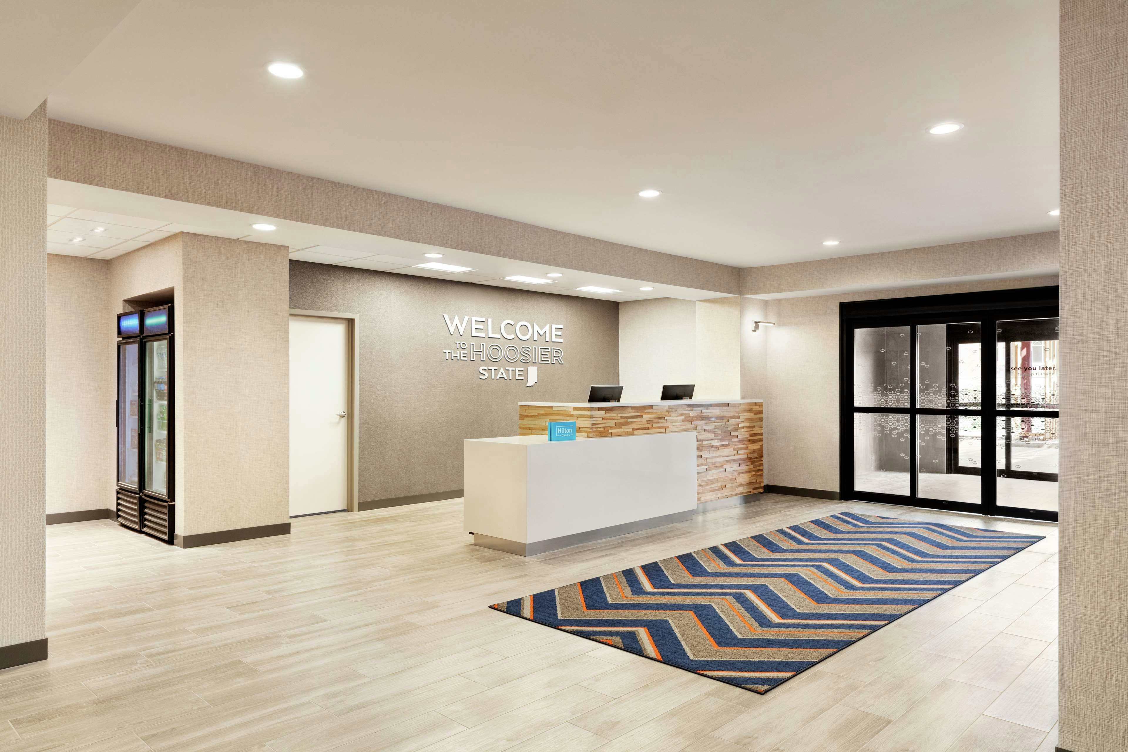 Hampton Inn & Suites Valparaiso 8/81