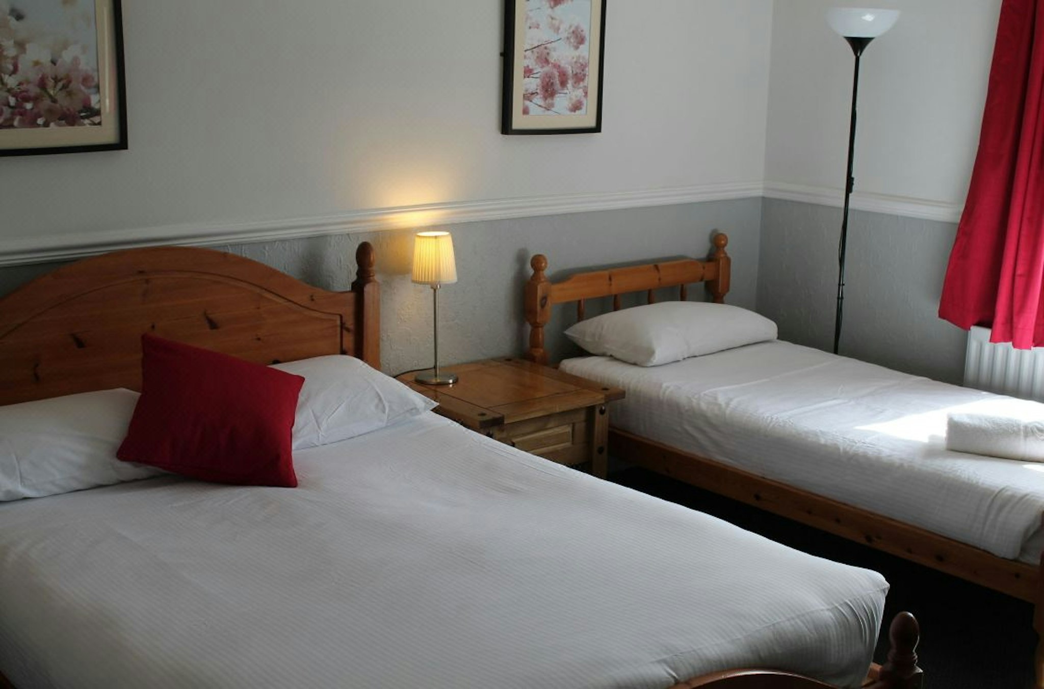Oak Farm Hotel 12/40