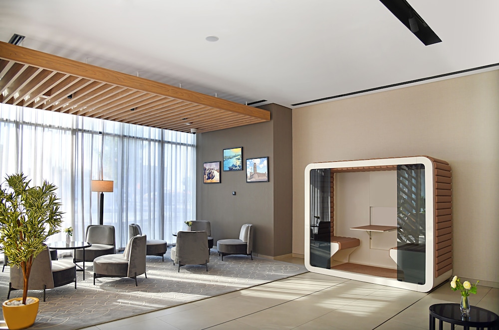 Beach Walk Hotel 52/67