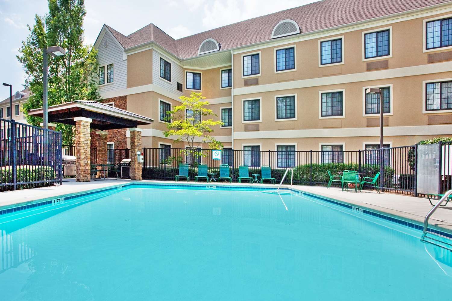 Sonesta ES Suites Atlanta Alpharetta Avalon 4/16