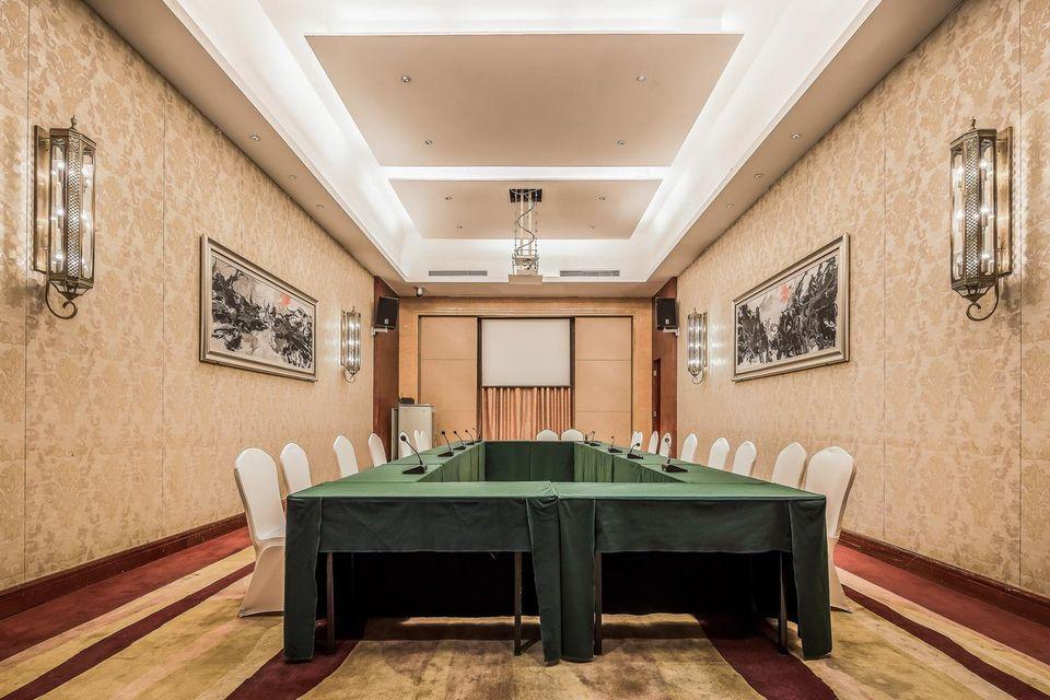 River & Holiday Grand Rezen Hotel YunYang 51/56