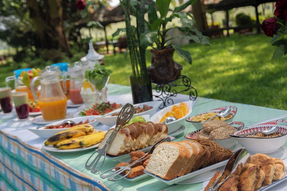 Lake Nakuru Lodge - All Inclusive 15/32