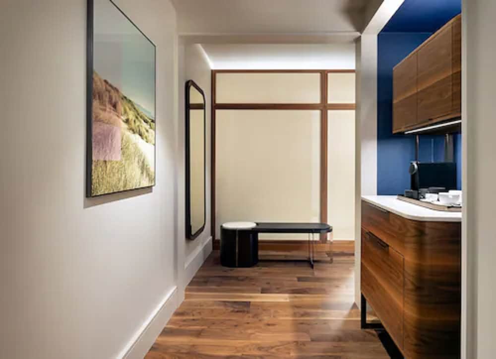 Park Hyatt Toronto 48/72