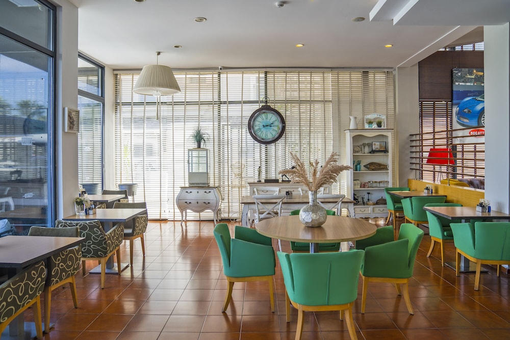 Cettia Beach Resort - Adults only 39/50
