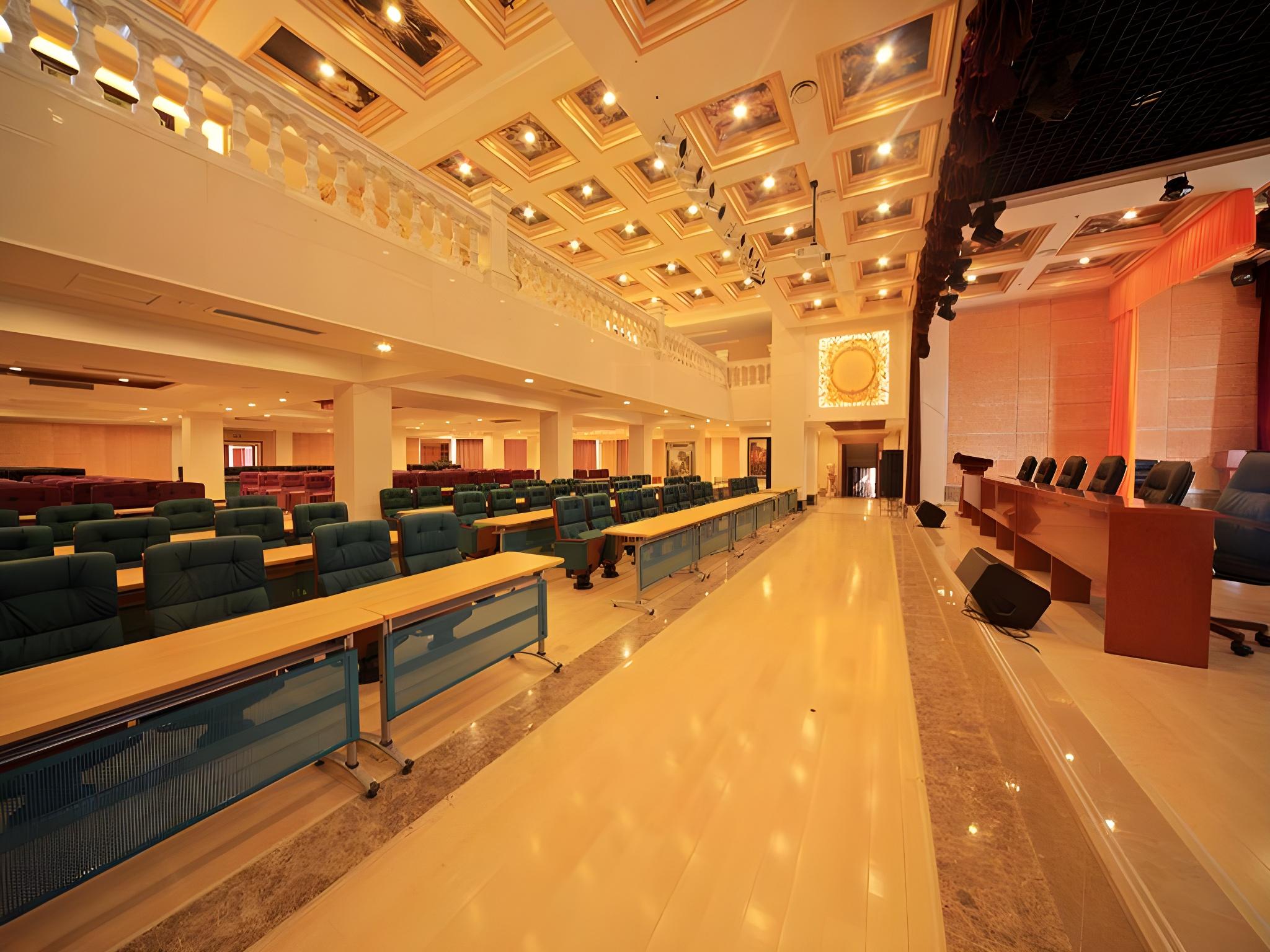 Xinglong Old Banyan Hotel 7/19