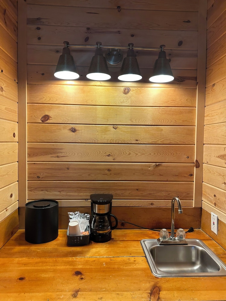Black Forest Lodge And Cabins 25/50