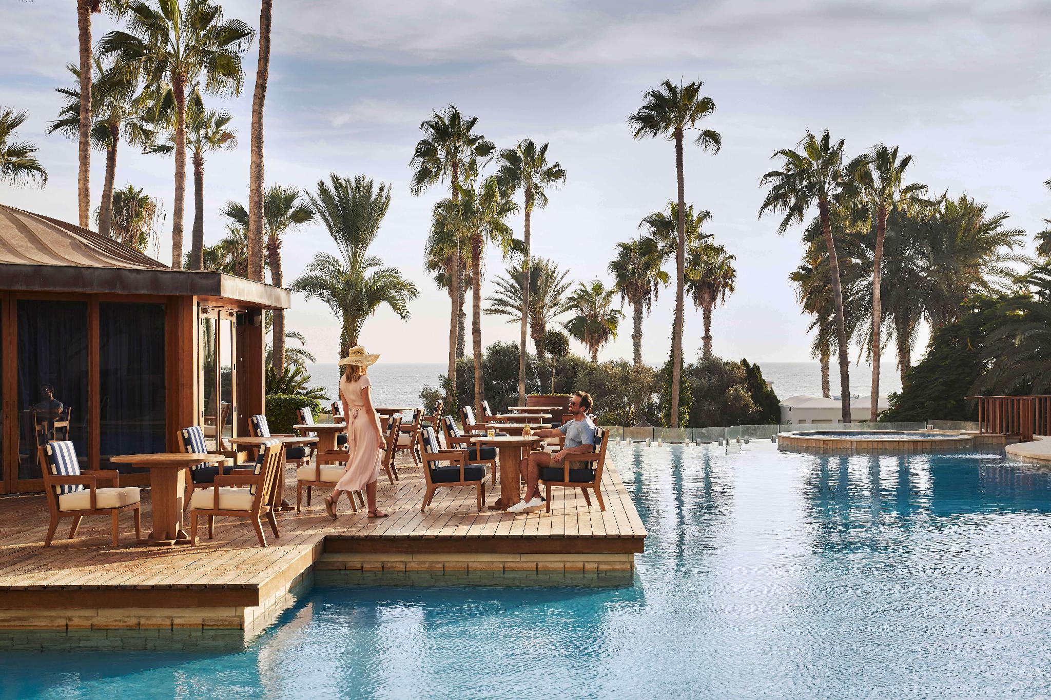 STUDIO, SUITE, POOL VIEW