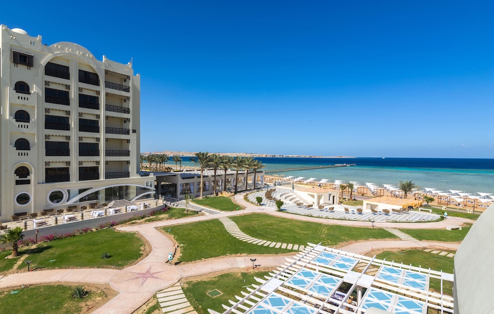 Gravity Hotel & Aqua Park Sahl Hasheesh 38/42
