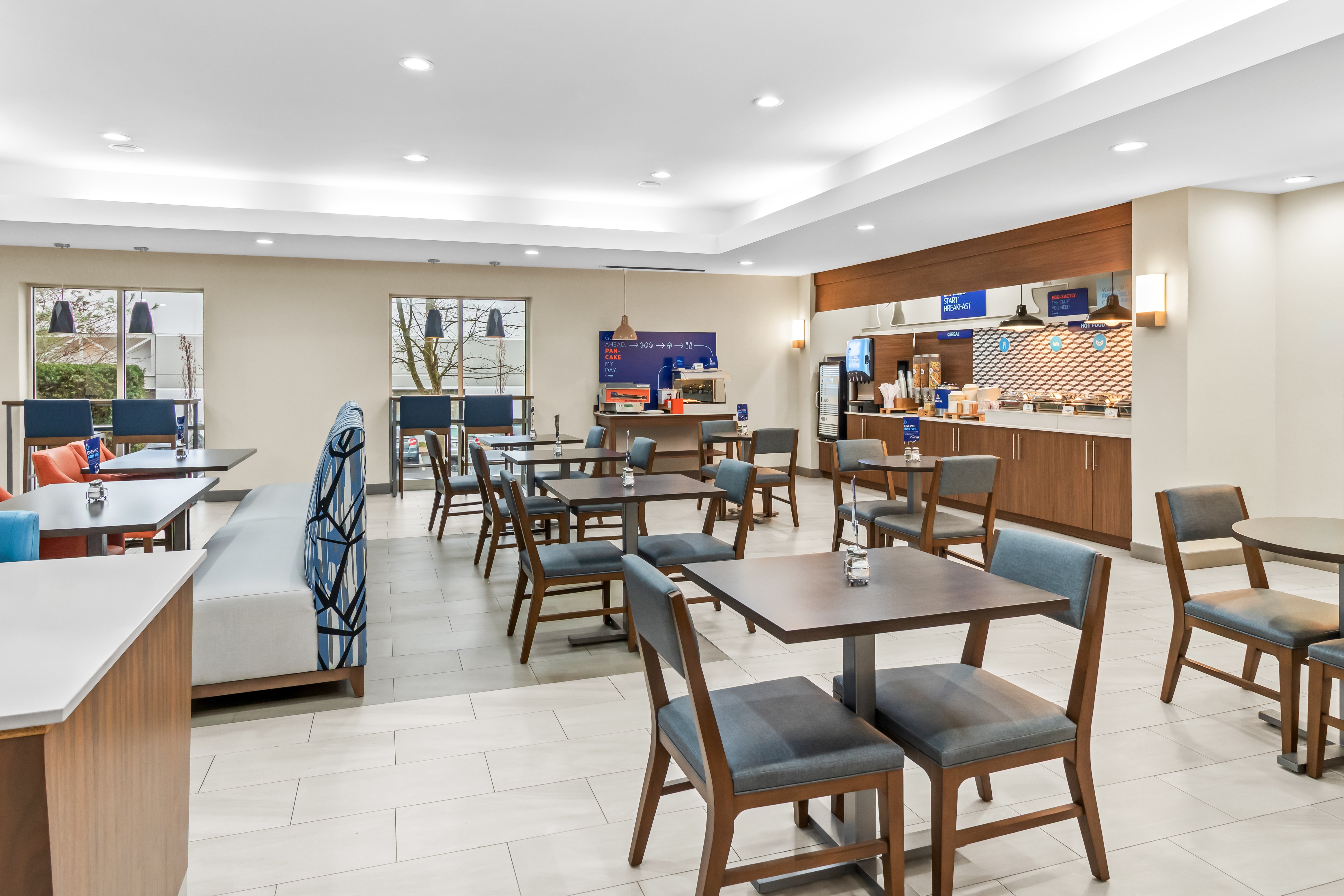 Holiday Inn Express & Suites Hebron - Cincinnati Airport by IHG 30/45
