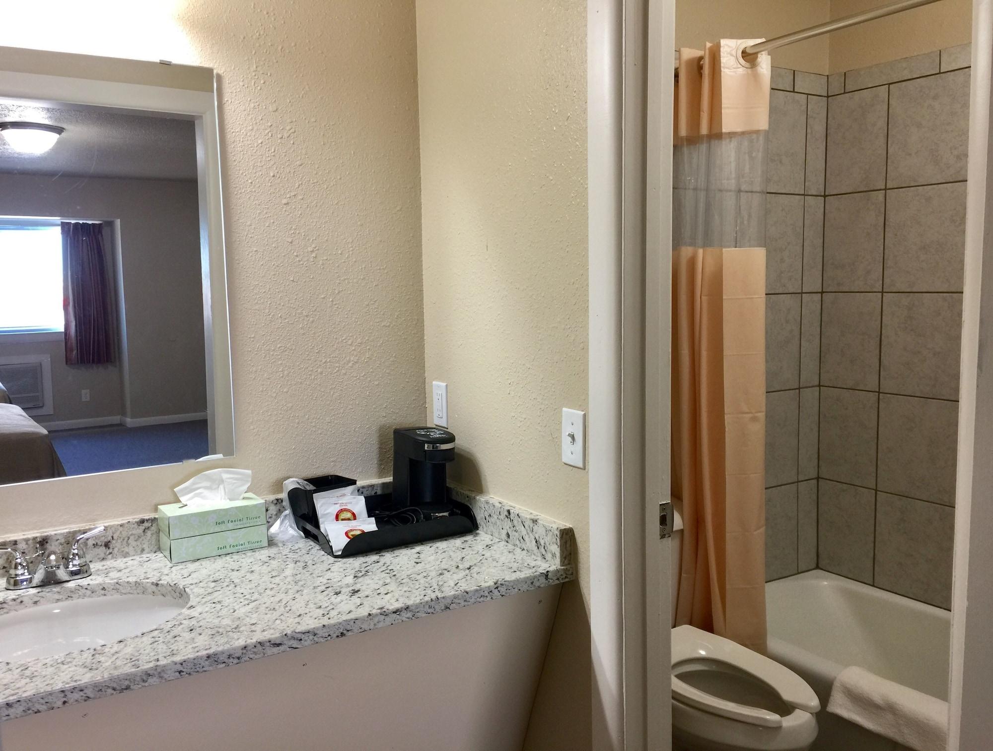 Downtown Motel 49/50