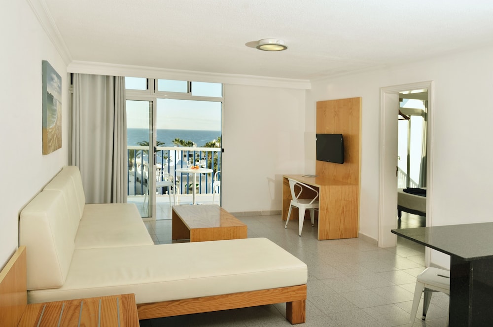 Ereza Los Hibiscos Adult Only 21/50