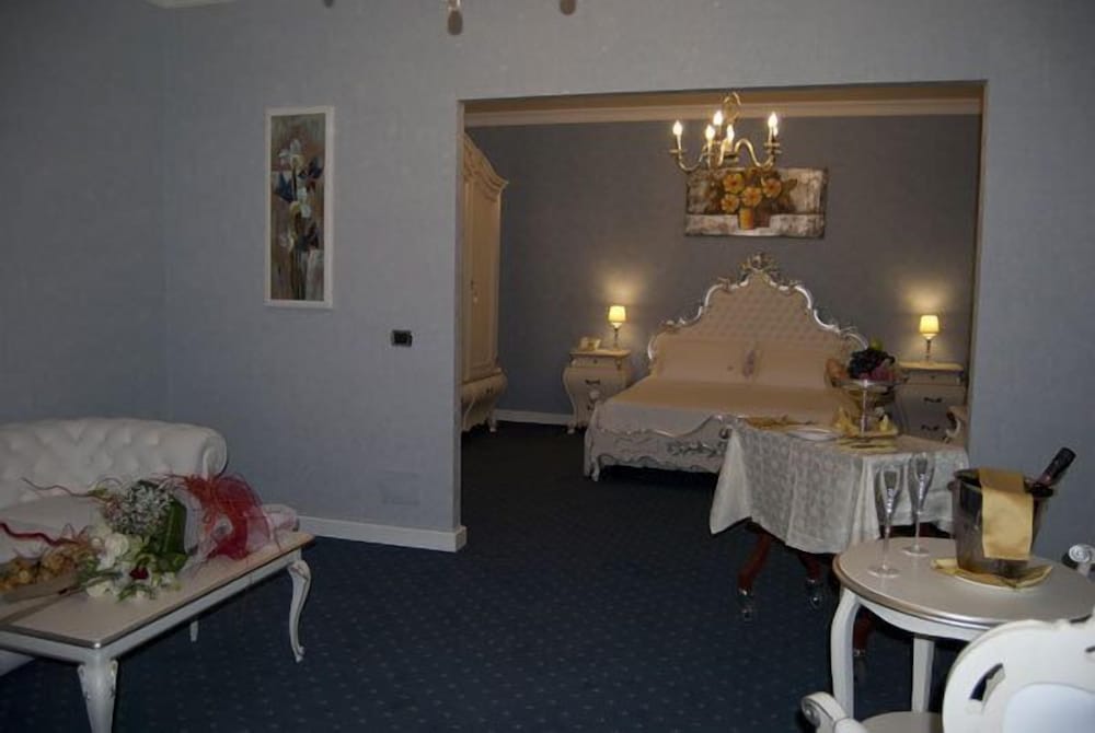 Federico Ii Palace Hotel 7/34