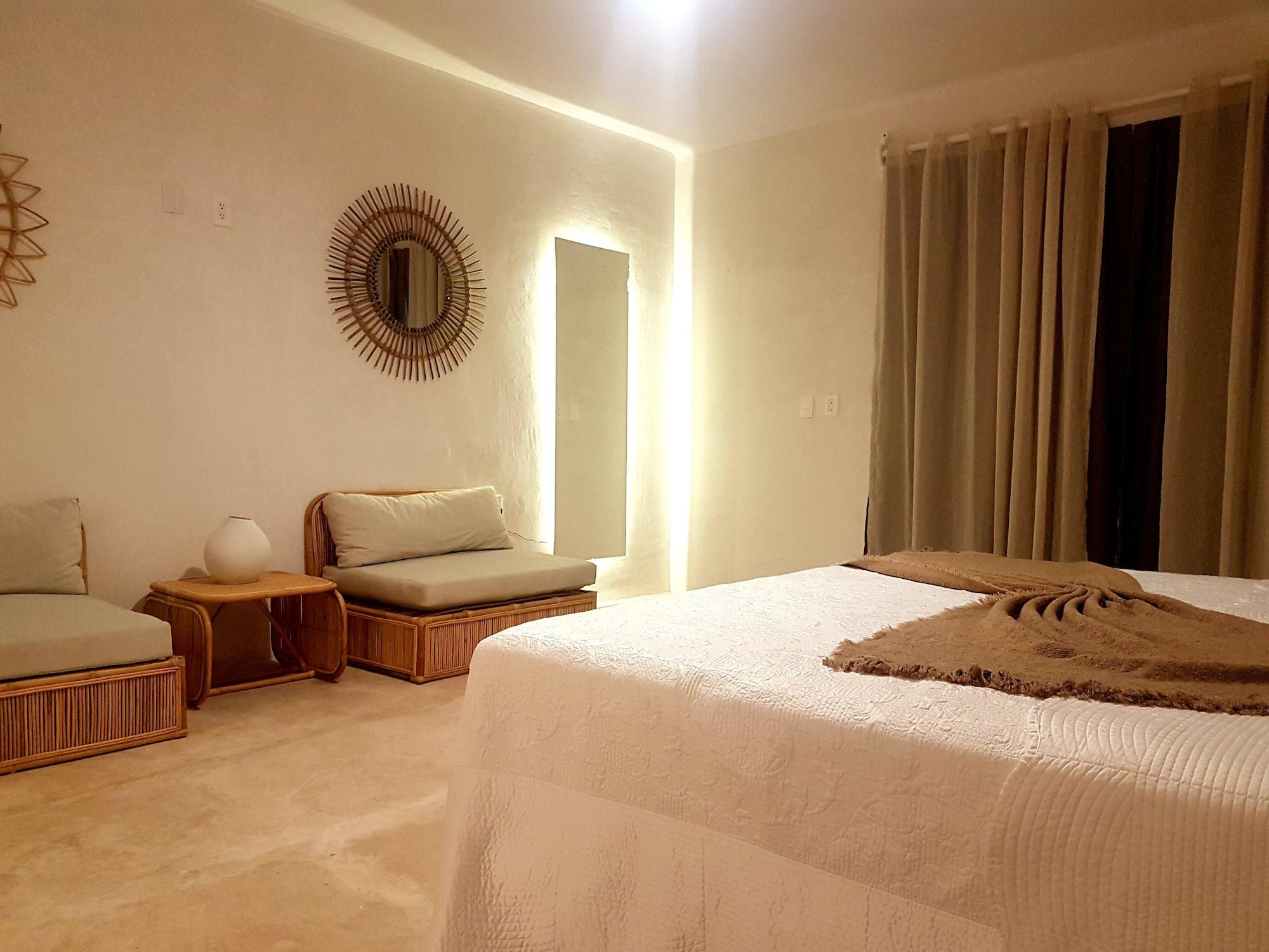Suite, Ocean Front 6/8