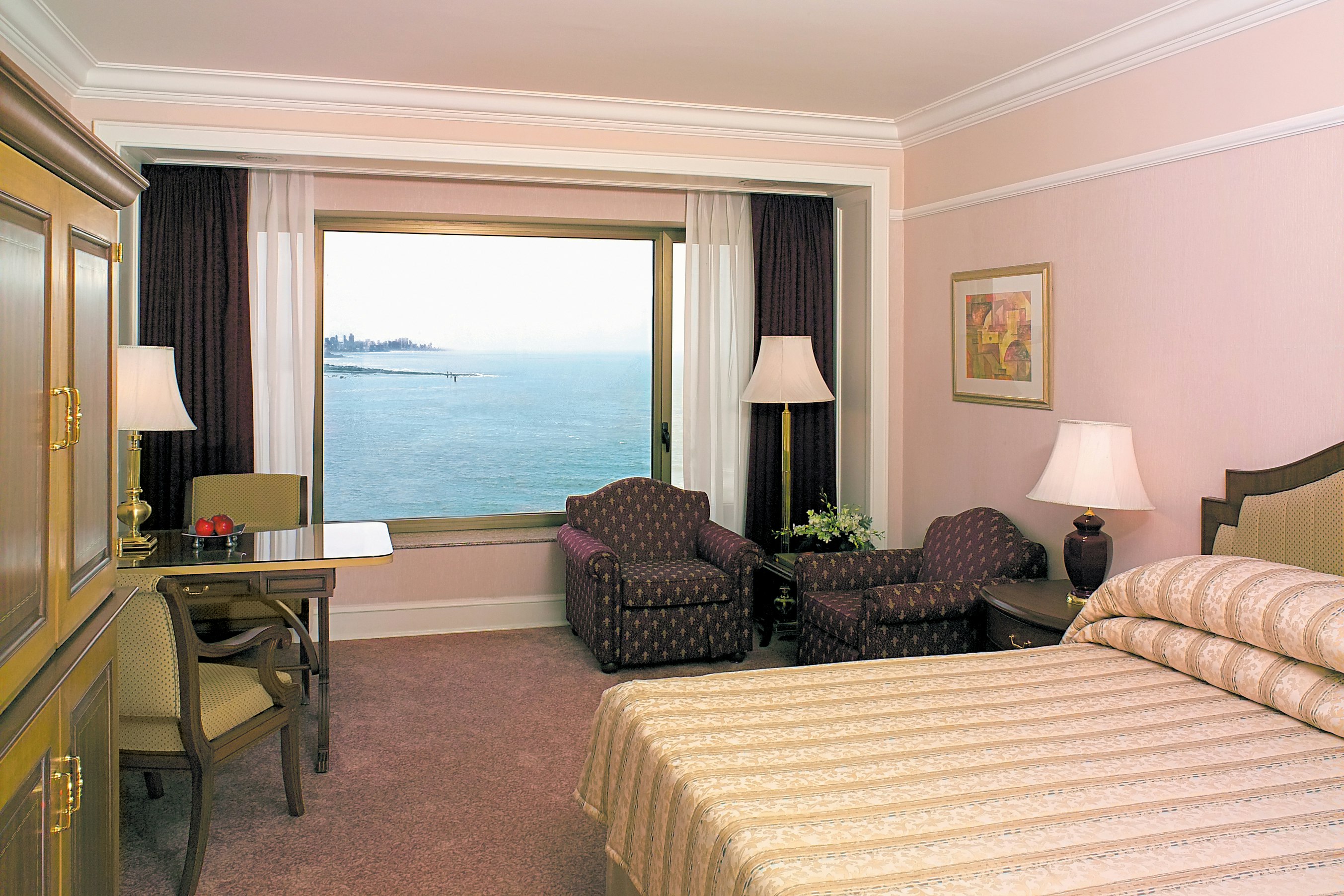 TAJ LANDS END 59/84