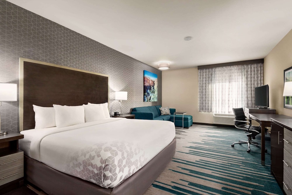 غرفة تنفيذية بسرير كينج، La Quinta Inn And Suites By Wyndham Clovis Ca 2/3