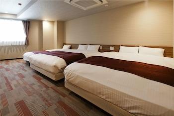 Plus, Deluxe, Queen Bed, Sofa