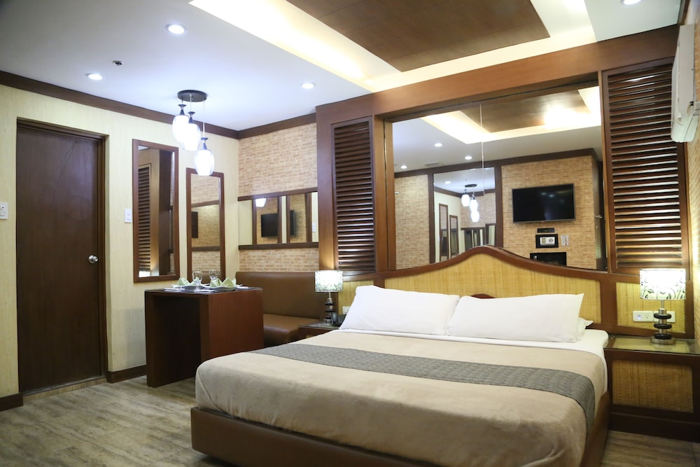 Victoria Court Las Pinas 15/47