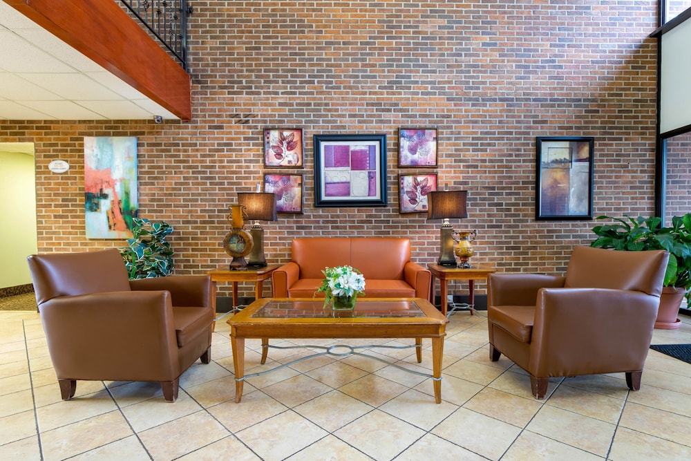 Suburban Extended Stay Warner Robins 27/35