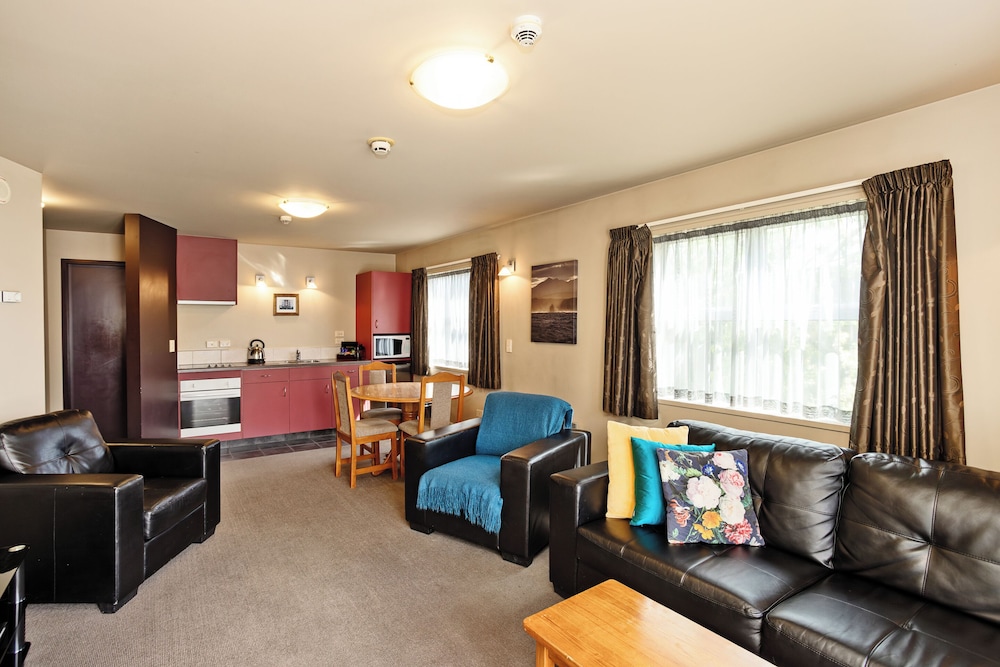 Balmoral Lodge Motel 38/59