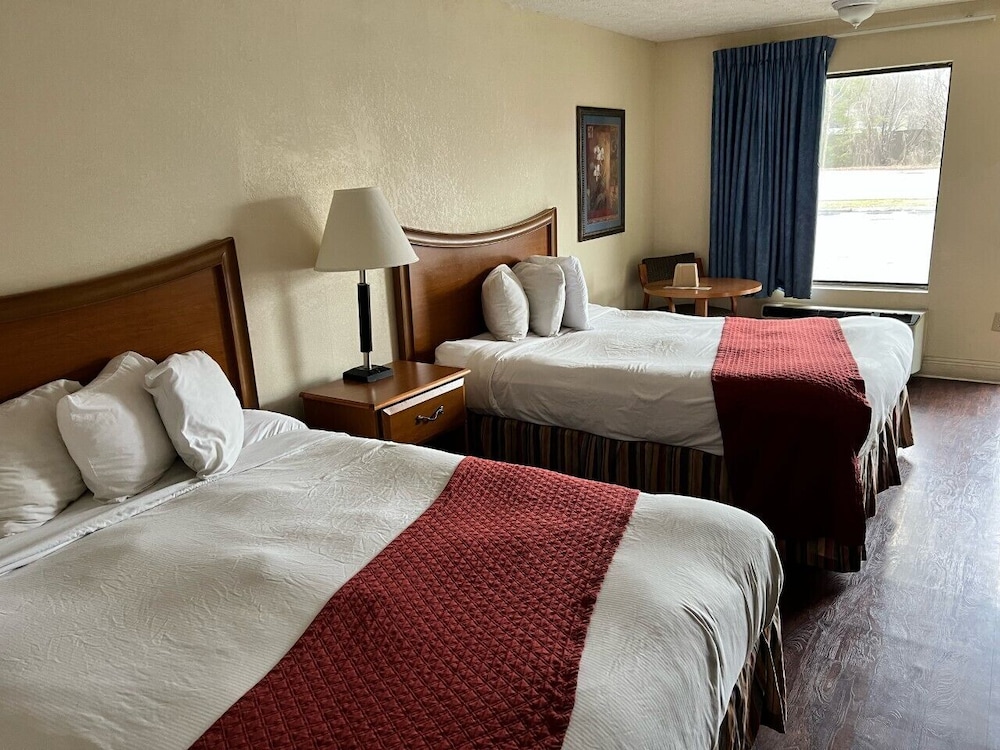 ROOM, 2 QUEEN BEDS, ACCESSIBLE