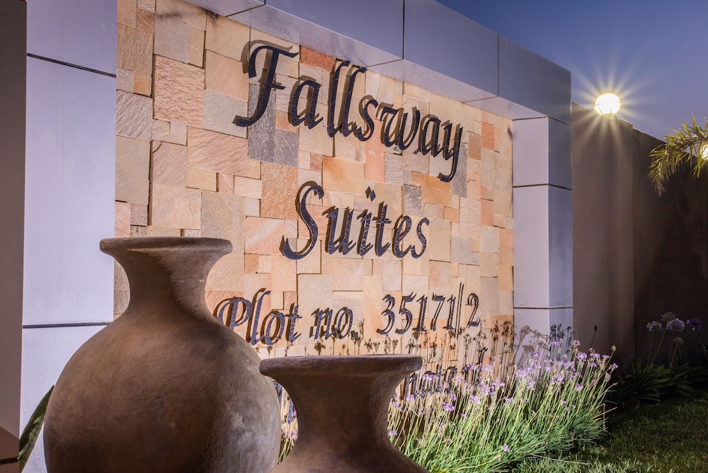 Fallsway Suites photo3
