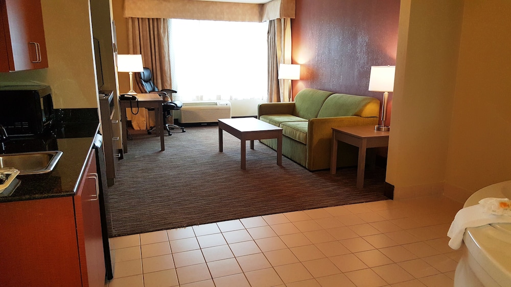 Holiday Inn Santee 44/71